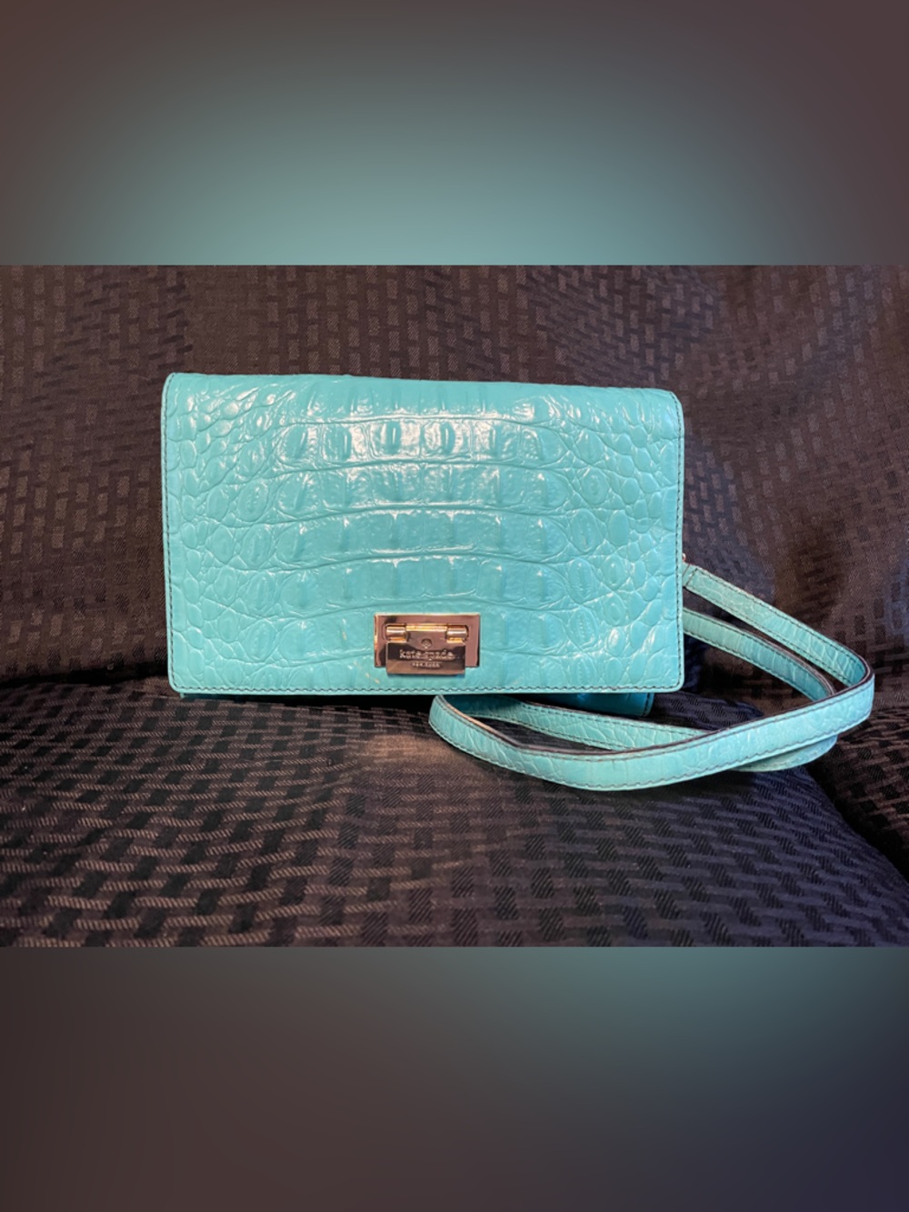 Kate Spade Turquoise Croc-Embossed Women’s Crossbody Bag / good condition